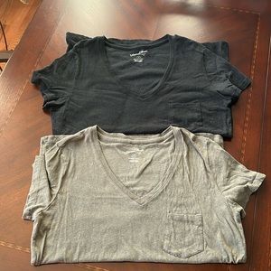 *LAST CHANCE* Lot of 4 Women’s M tees GC